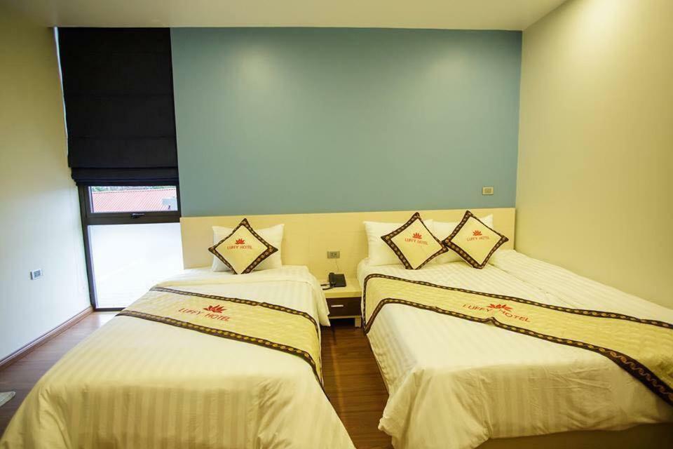 Luffy Hotel Uong Bi Bagian luar foto