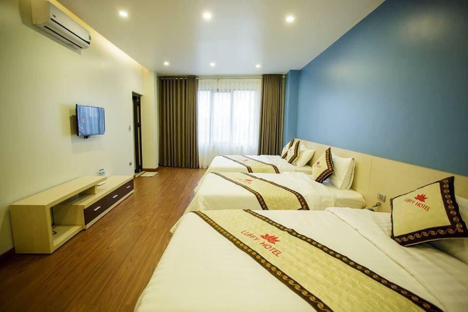 Luffy Hotel Uong Bi Bagian luar foto